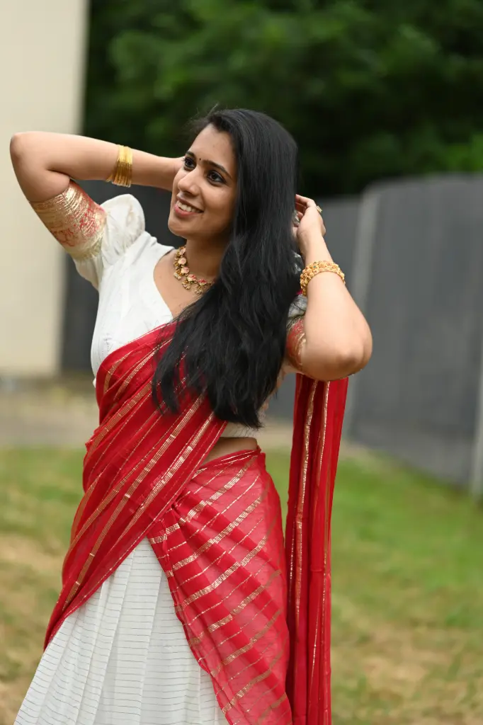 QD002 Georget Designer Dhavani Set