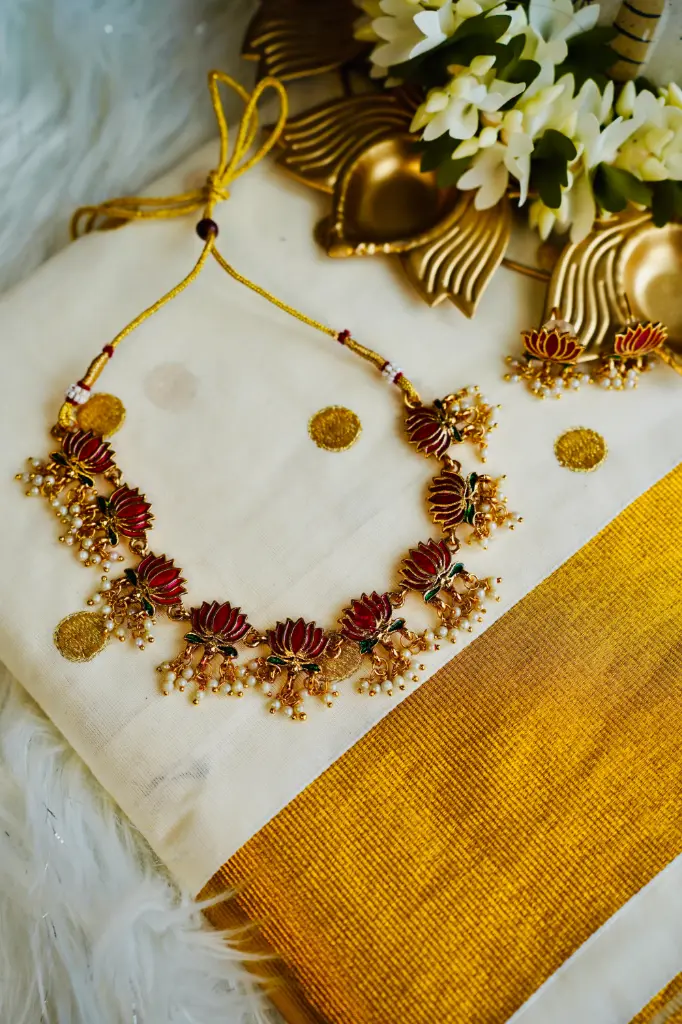QJ002-Lotus Pearl Necklace