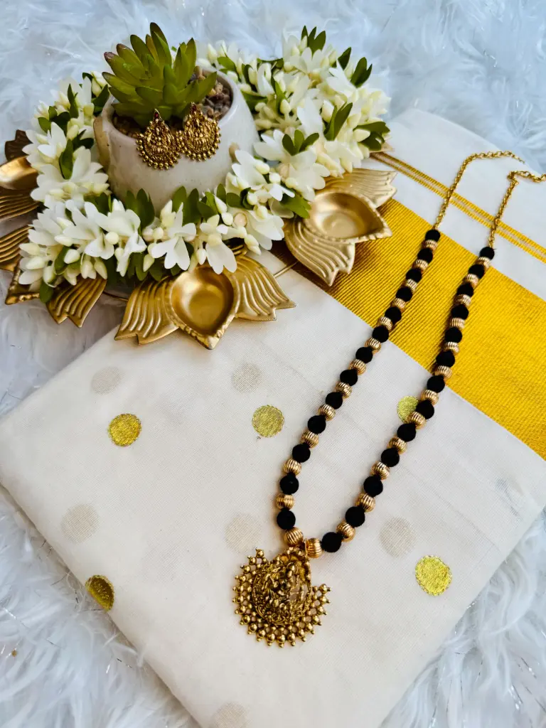 QJ016 Bead Lakshmi Chain Necklace