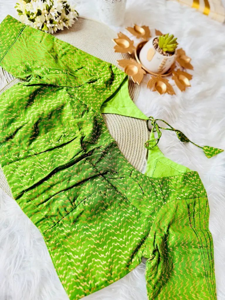 QB030-Designer Sleeves Blouse