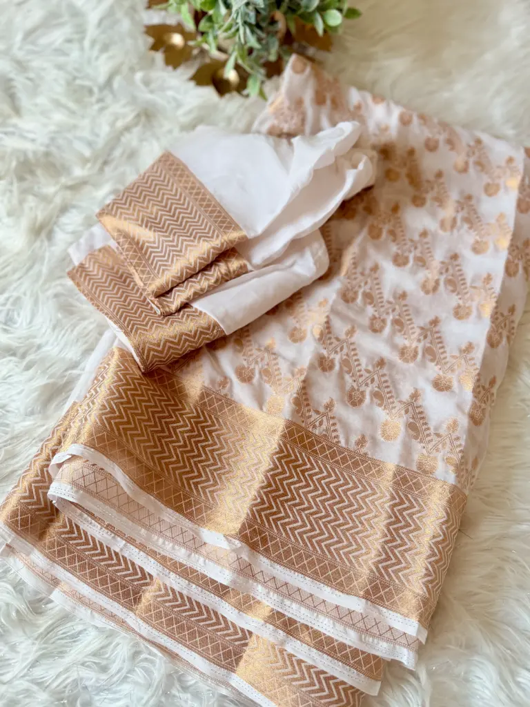 SS035 - Georgette Off-white Saree with Stitched Blouse