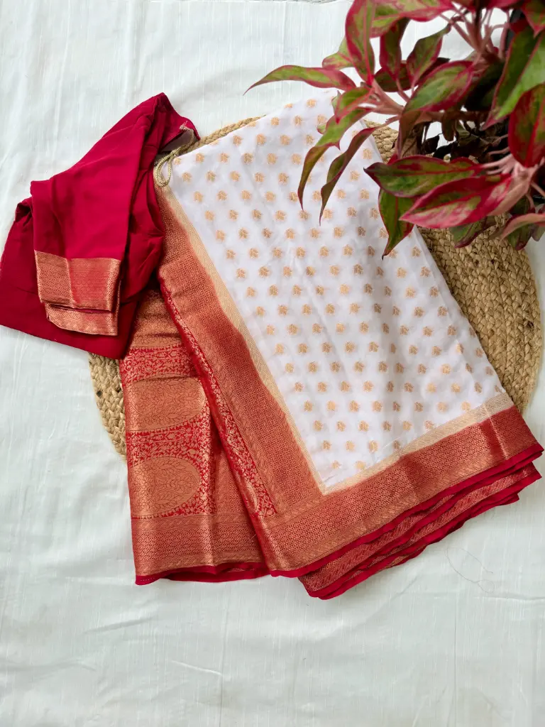 SS051- Georgette  Contrast Border Saree with Stitched Blouse