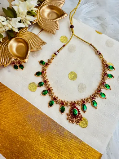 QJ005-Petal Palakka Necklace