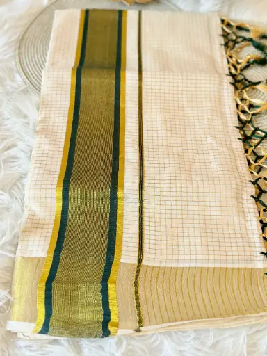 SS017-Checked Kerala Kasavu saree