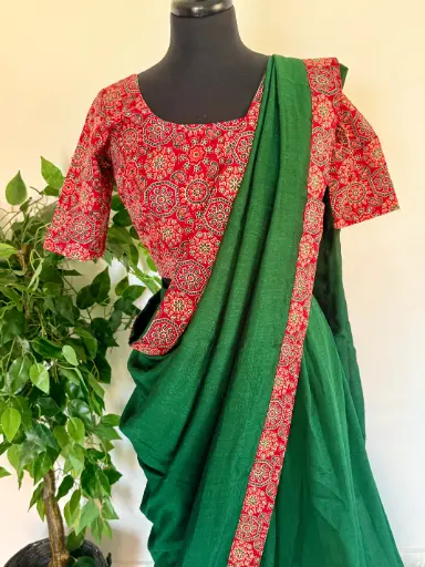 QD0027-Vichithra Silk Dhavani Set